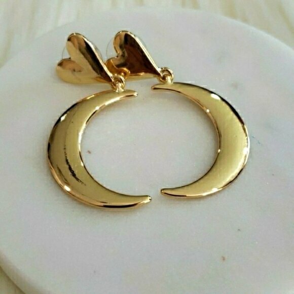 New Gold Heart and Moon Statement Earrings - Picture 3 of 3